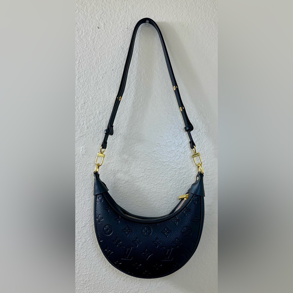 Black Purse - Picture 2 of 7